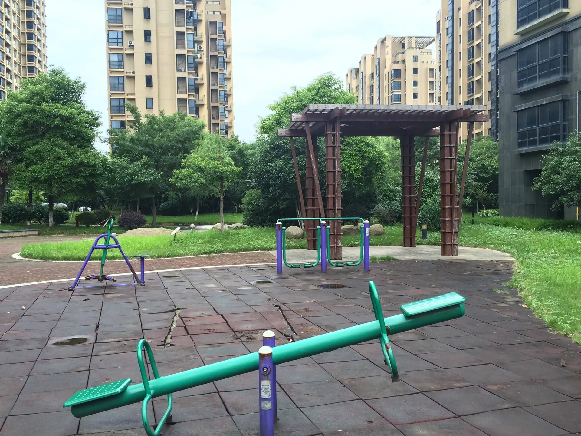 Riverside Harmony Garden - Photo 9