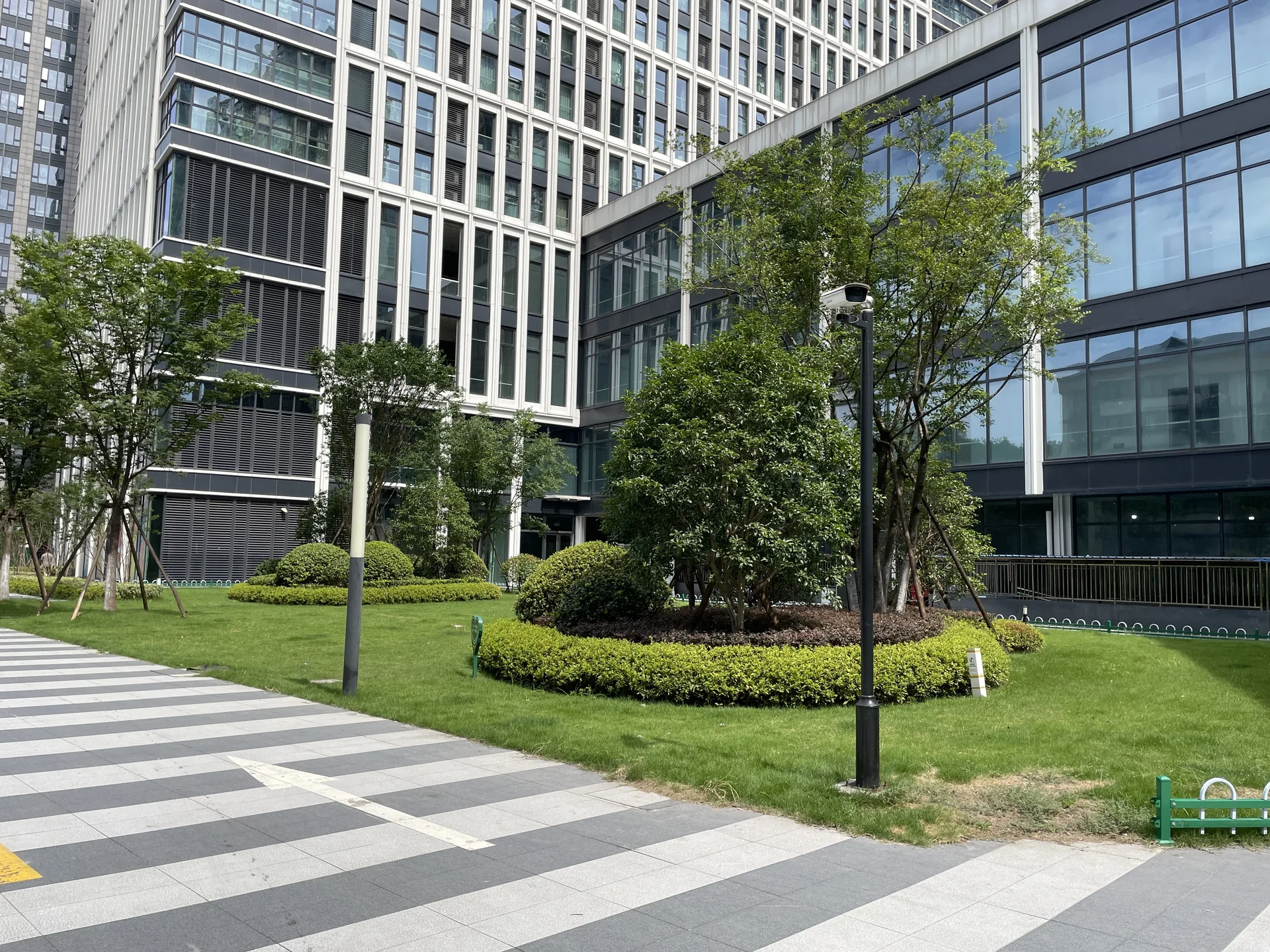 Greenland Business Center - Photo 6