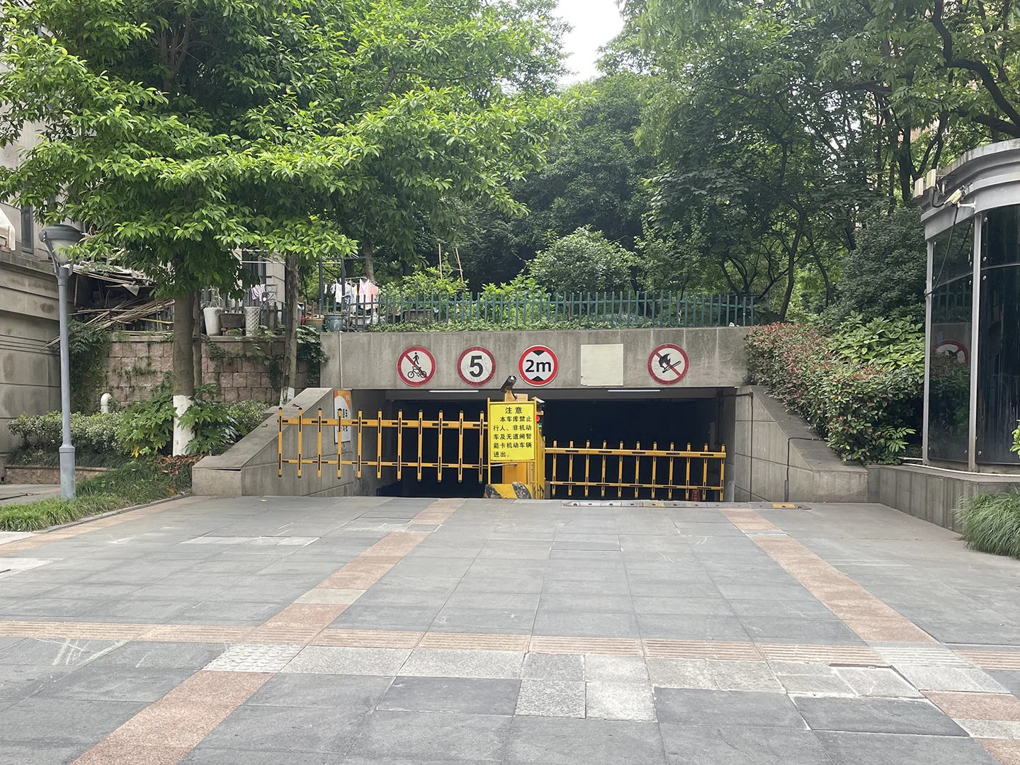 Platinum Shores - Photo 30