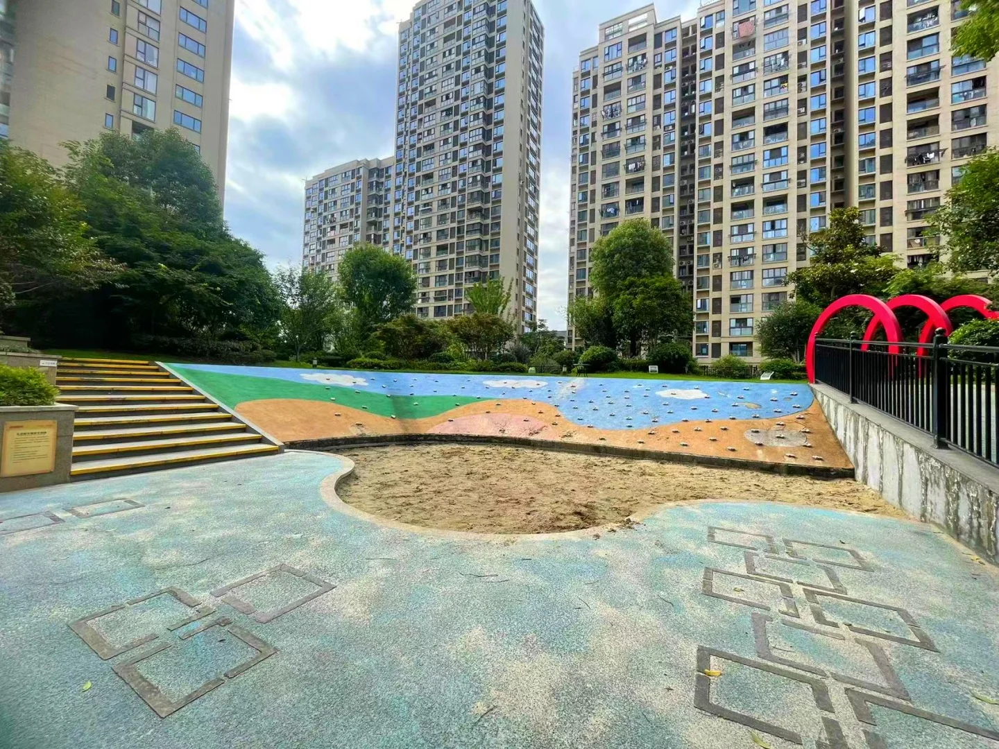 Future Mansion - Photo 15