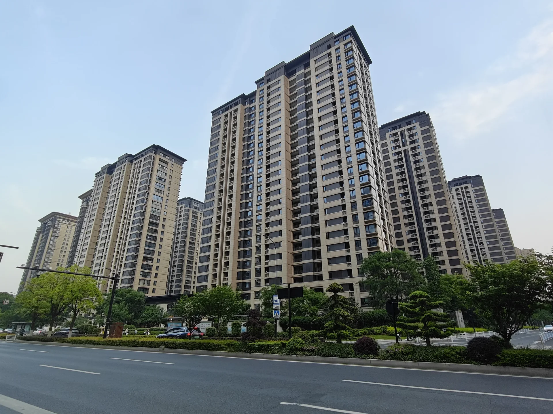 Grand Glory Mansion - Photo 1