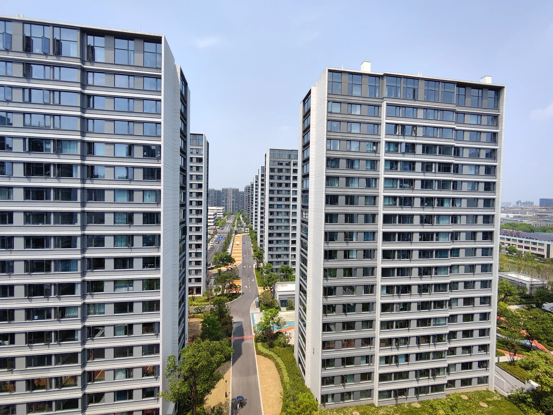 Cloud Nest Manor - Photo 4