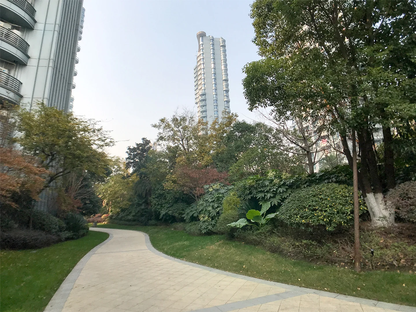 Oriental Royal Mansion - Photo 2