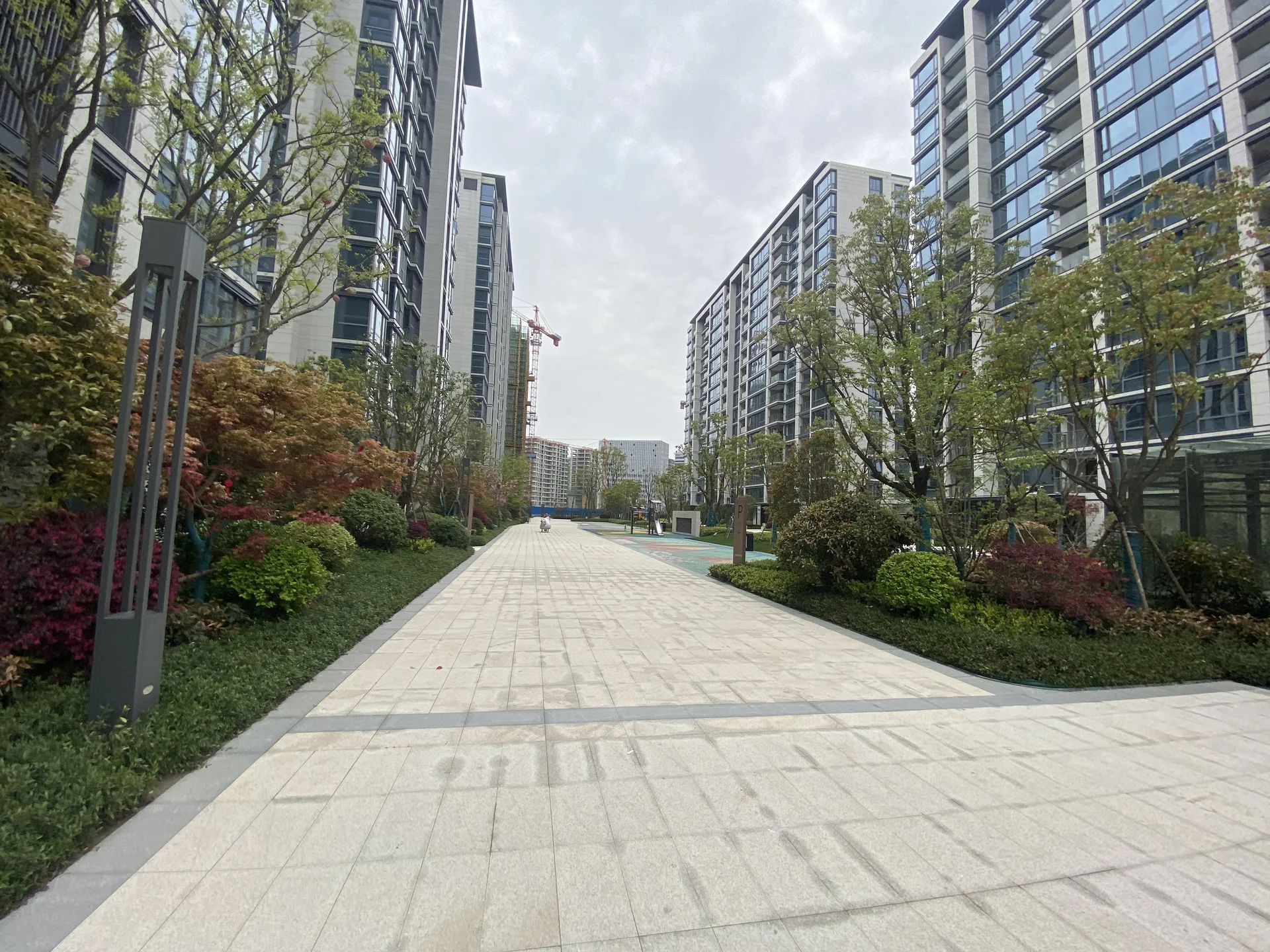 Lakeward Scenery - Photo 11