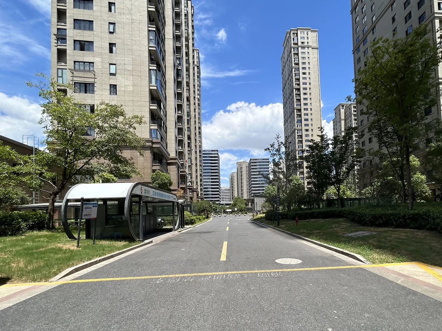 Riverview Manor - Photo 6