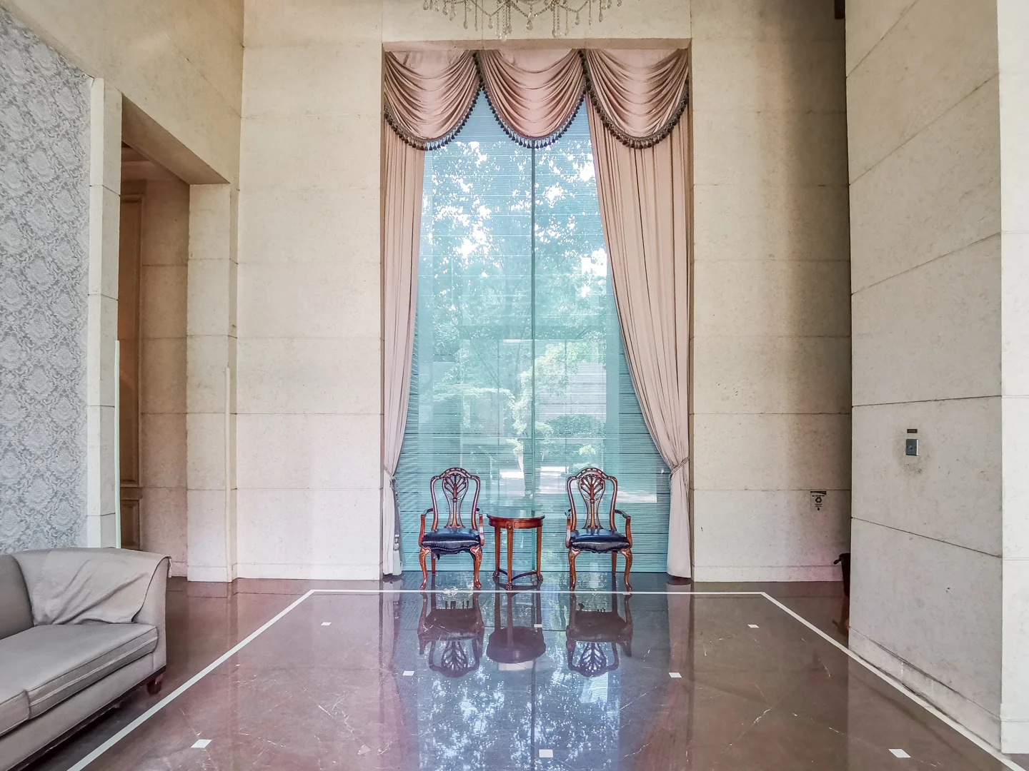 Sapphire Mansion - Photo 15