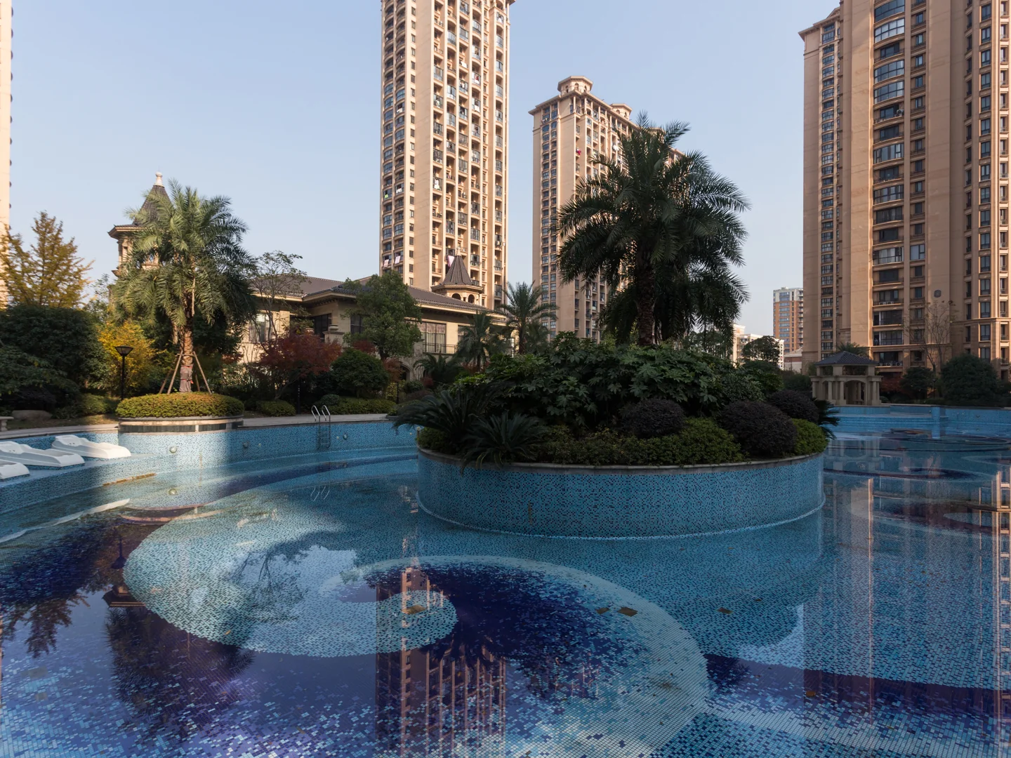 Radiant Clear Villa - Photo 18