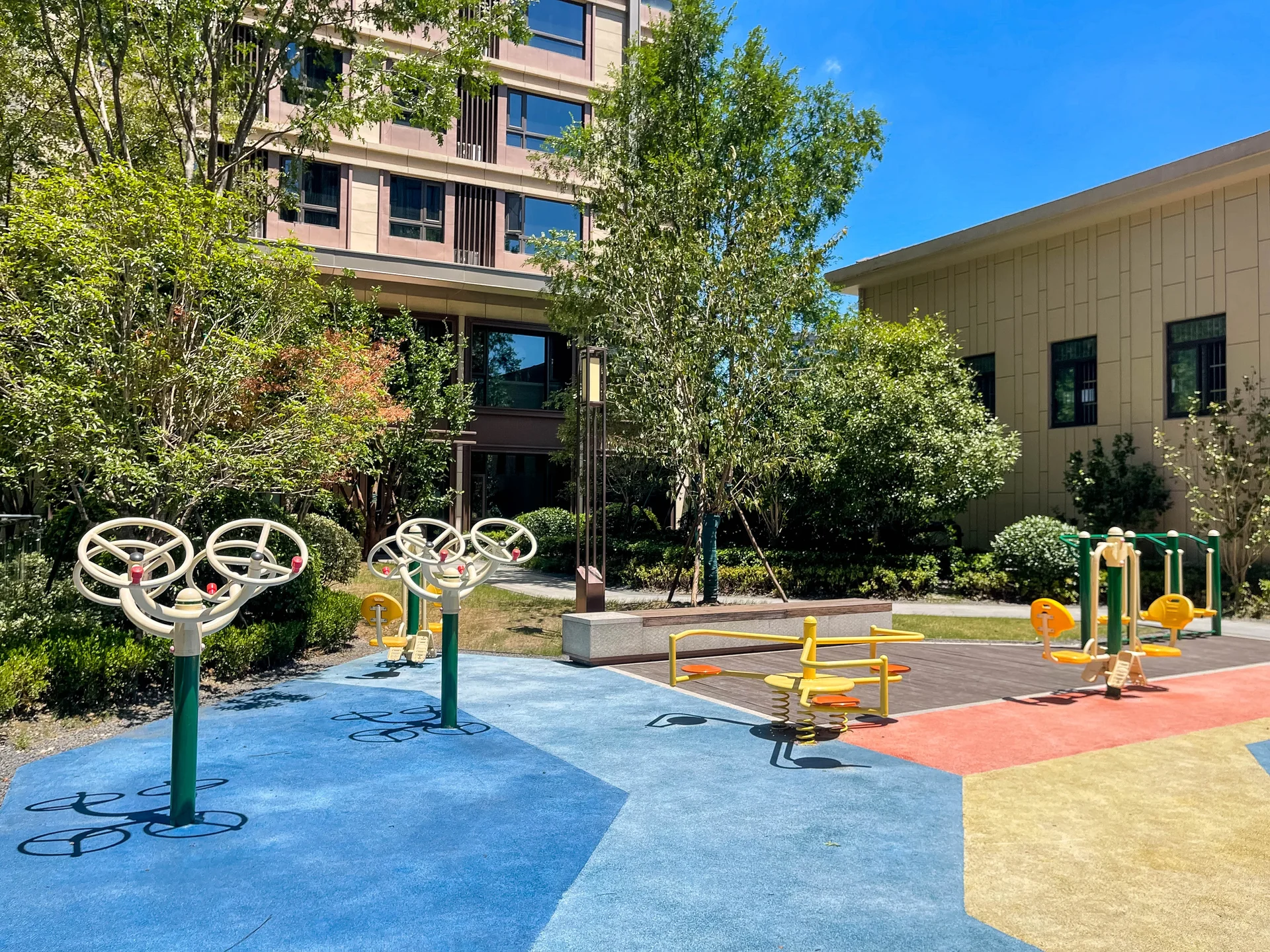 Shore Haven Manor - Photo 13