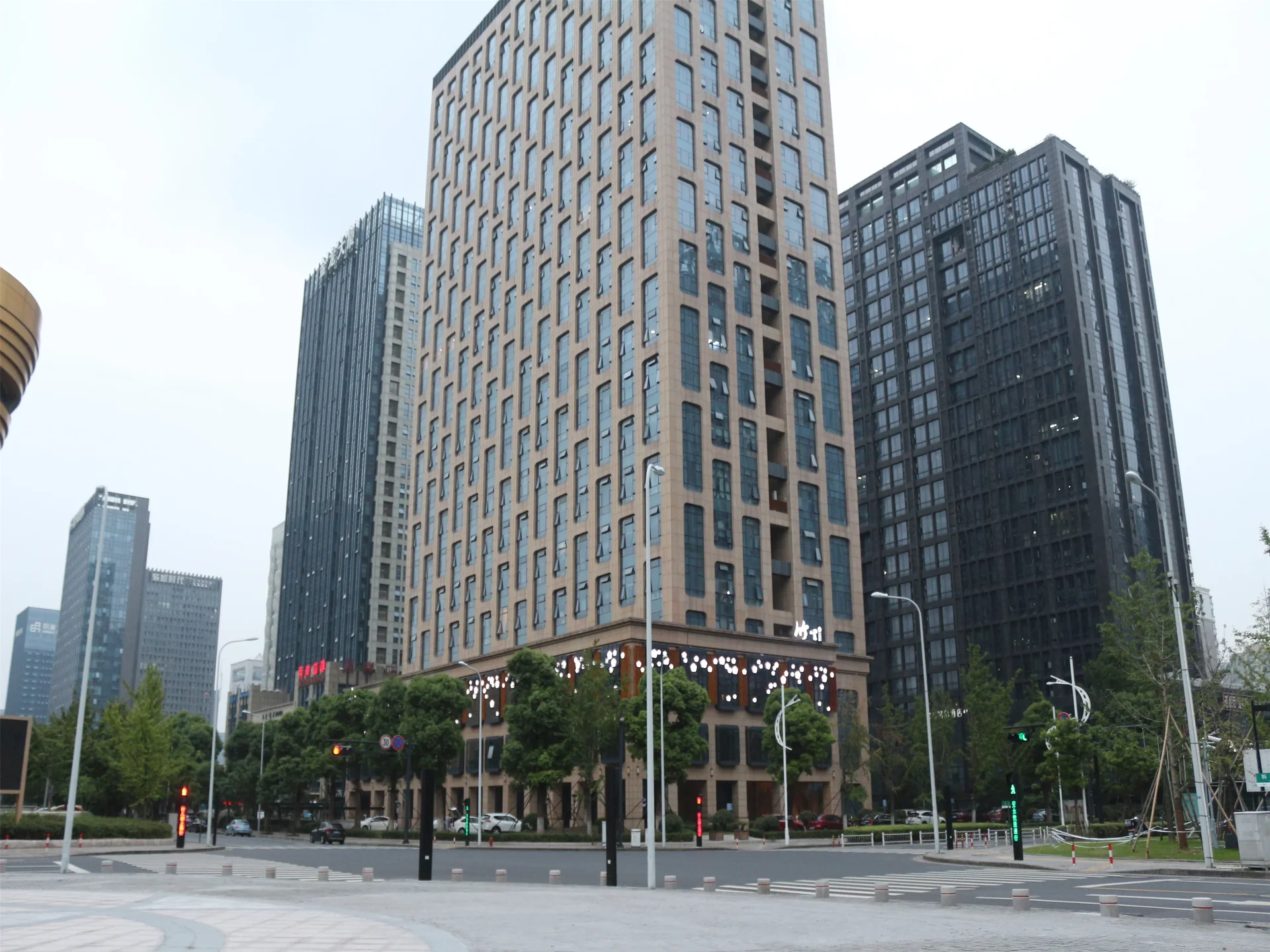 Kairui Golden Tower - Photo 2