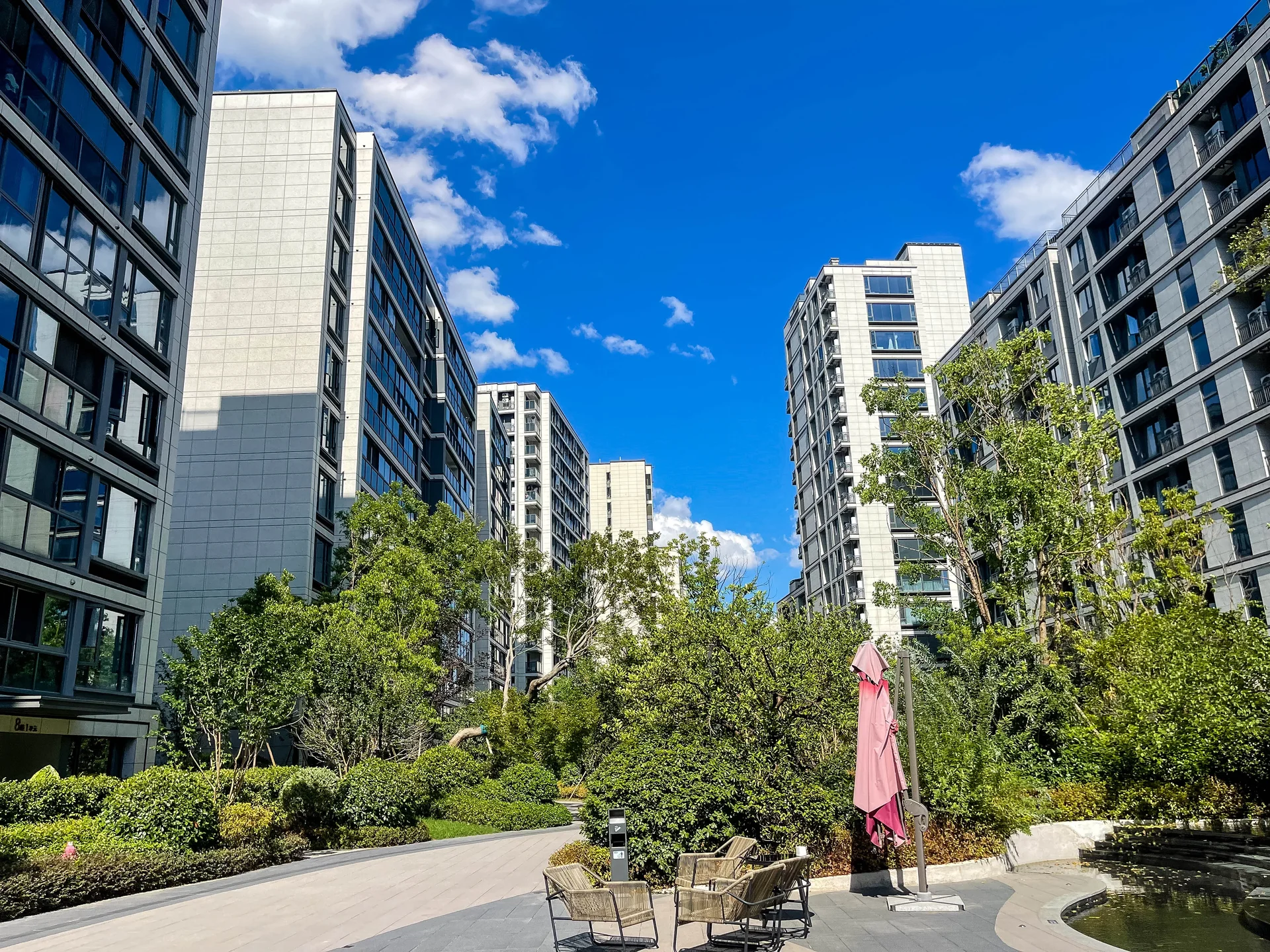 Bright Bay - Photo 1