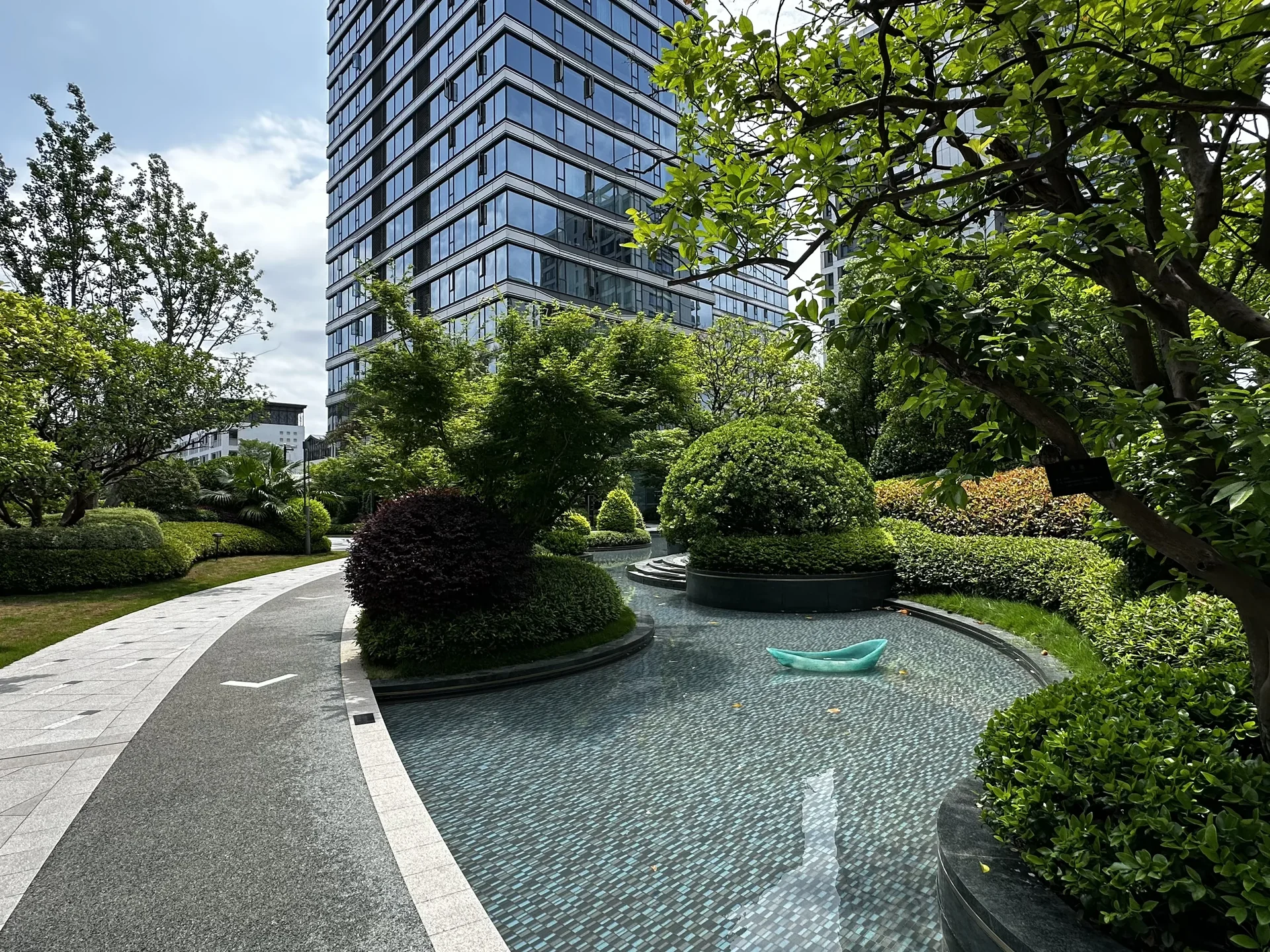 Noble Coast Mansion - Photo 4