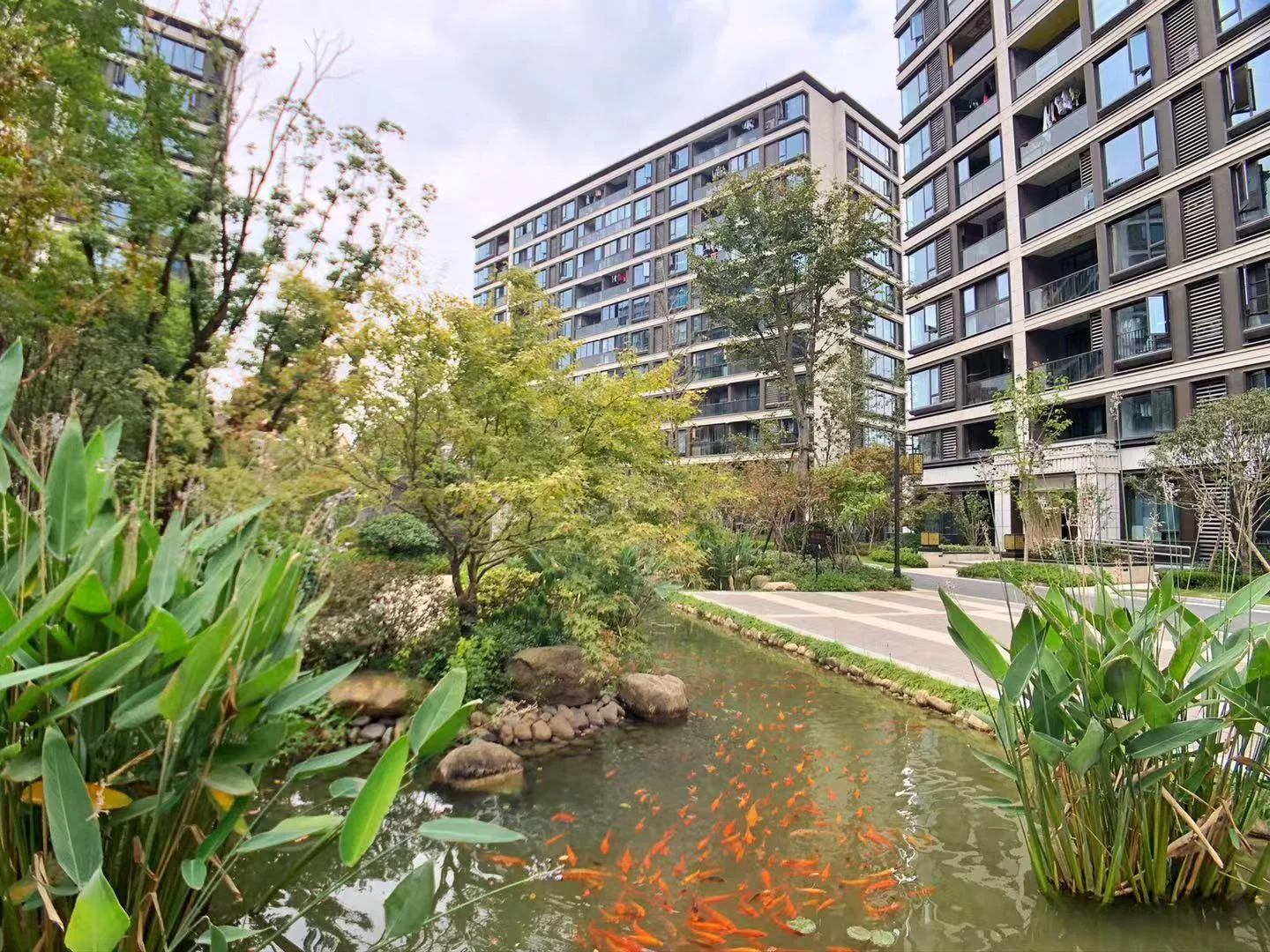 Unnamed Mansion - Photo 12