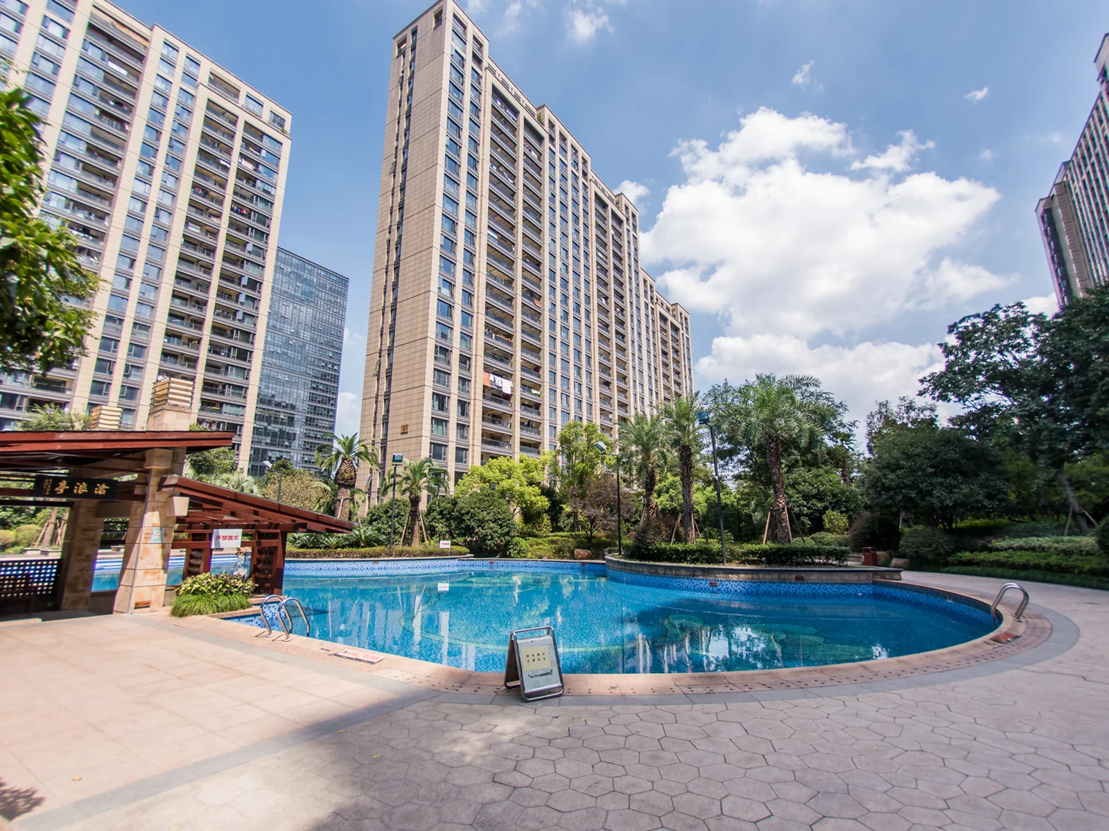 Golden Blue Court - Photo 36