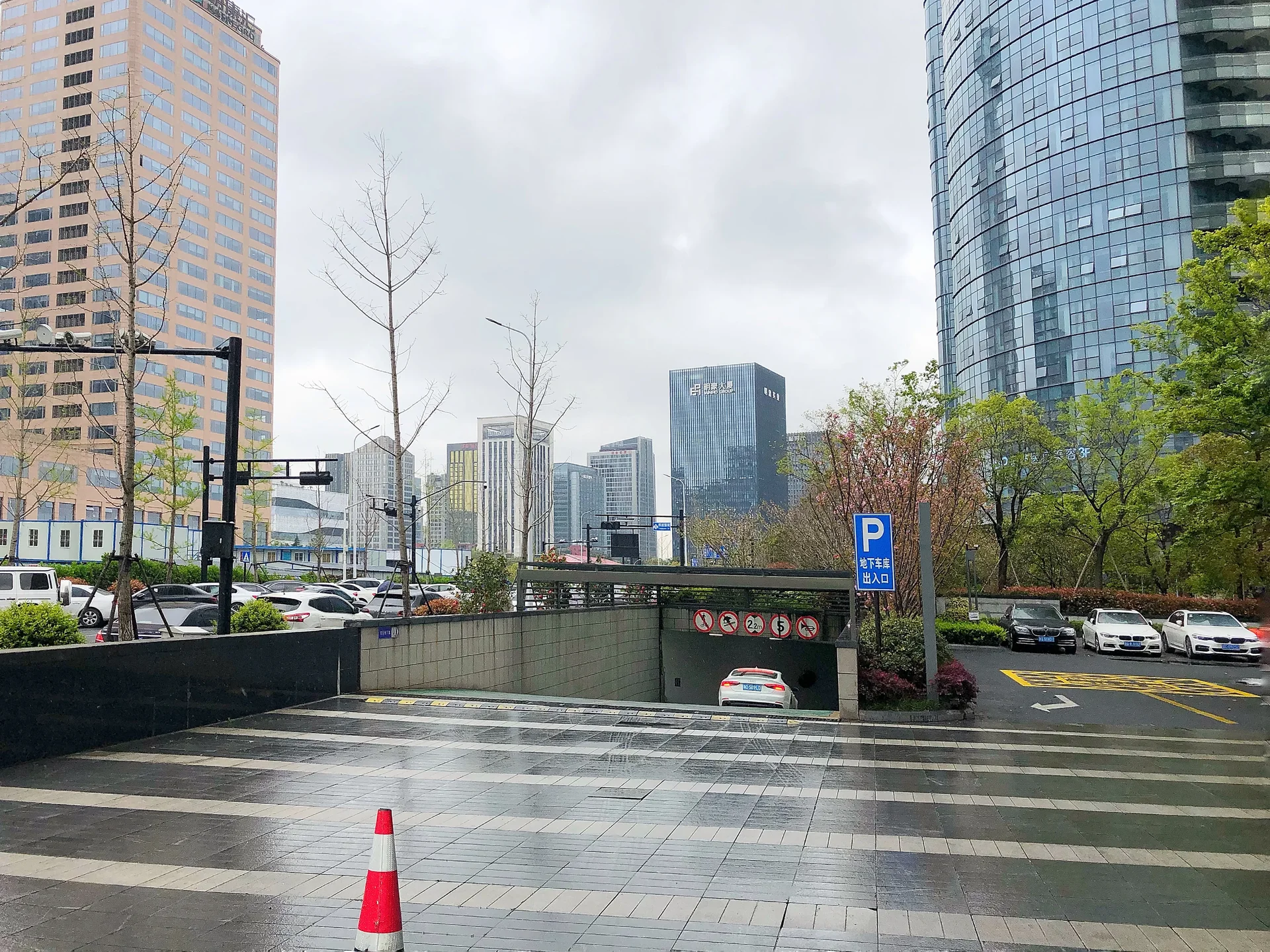  Riverside Wave Court - Photo 2