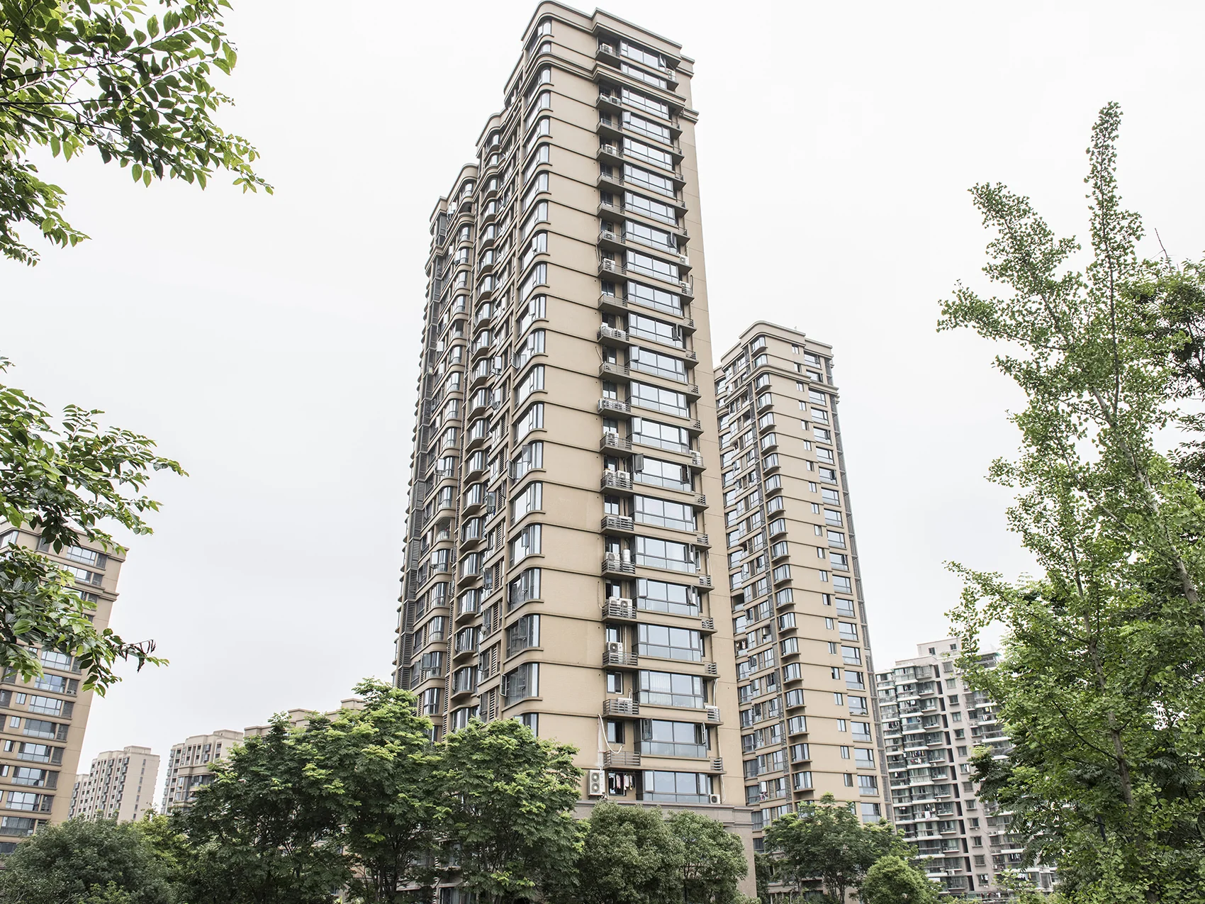 Maple Elegance East - Photo 12