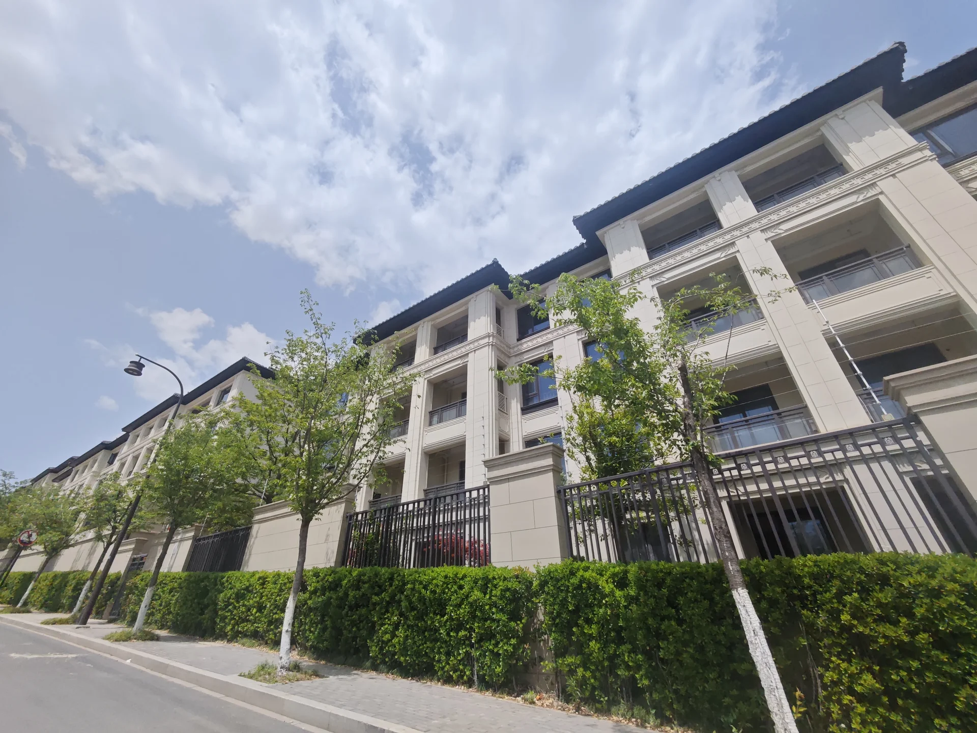 Greentown Spring Court - Photo 3