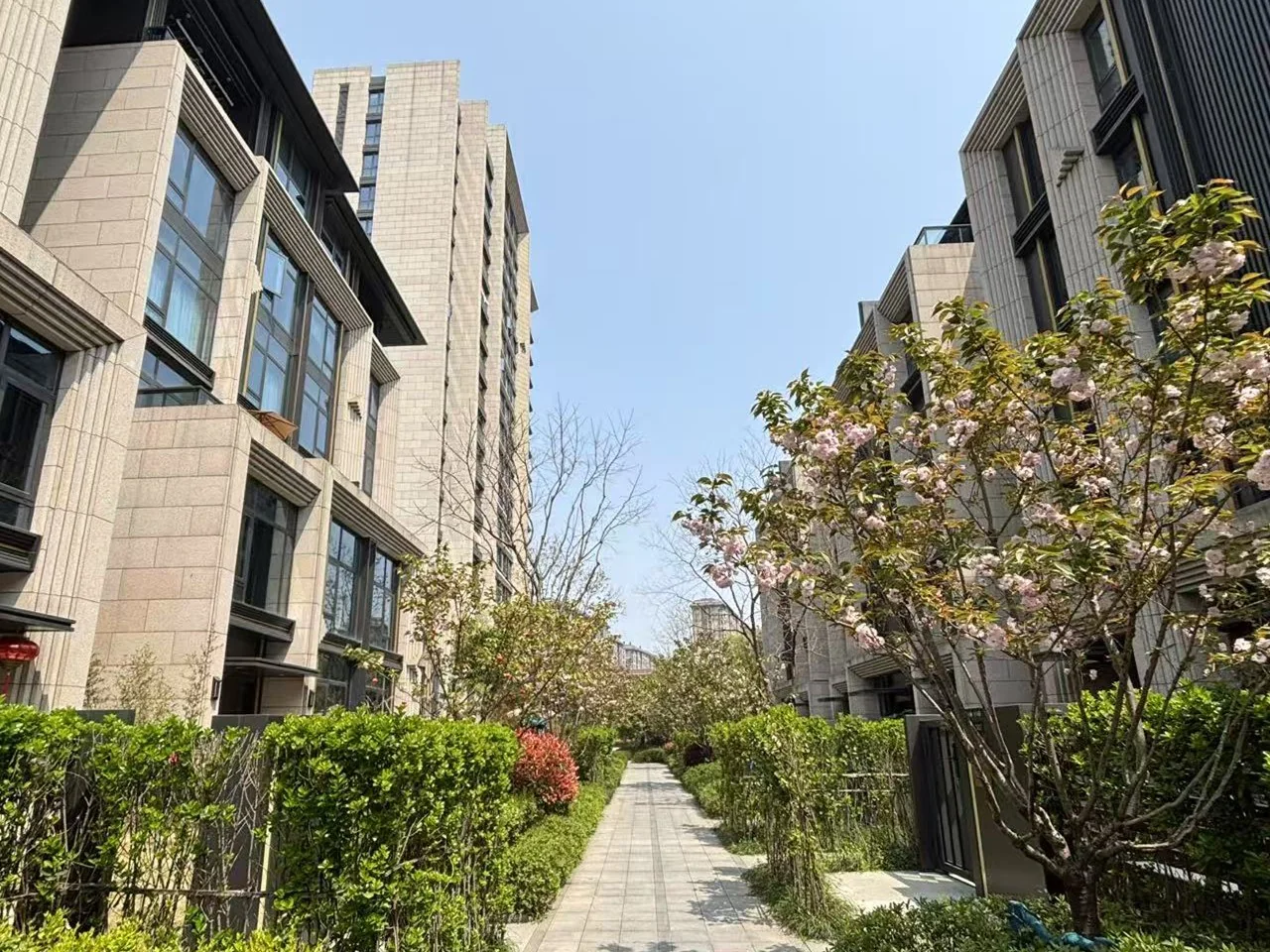 Central Mansion - Photo 6