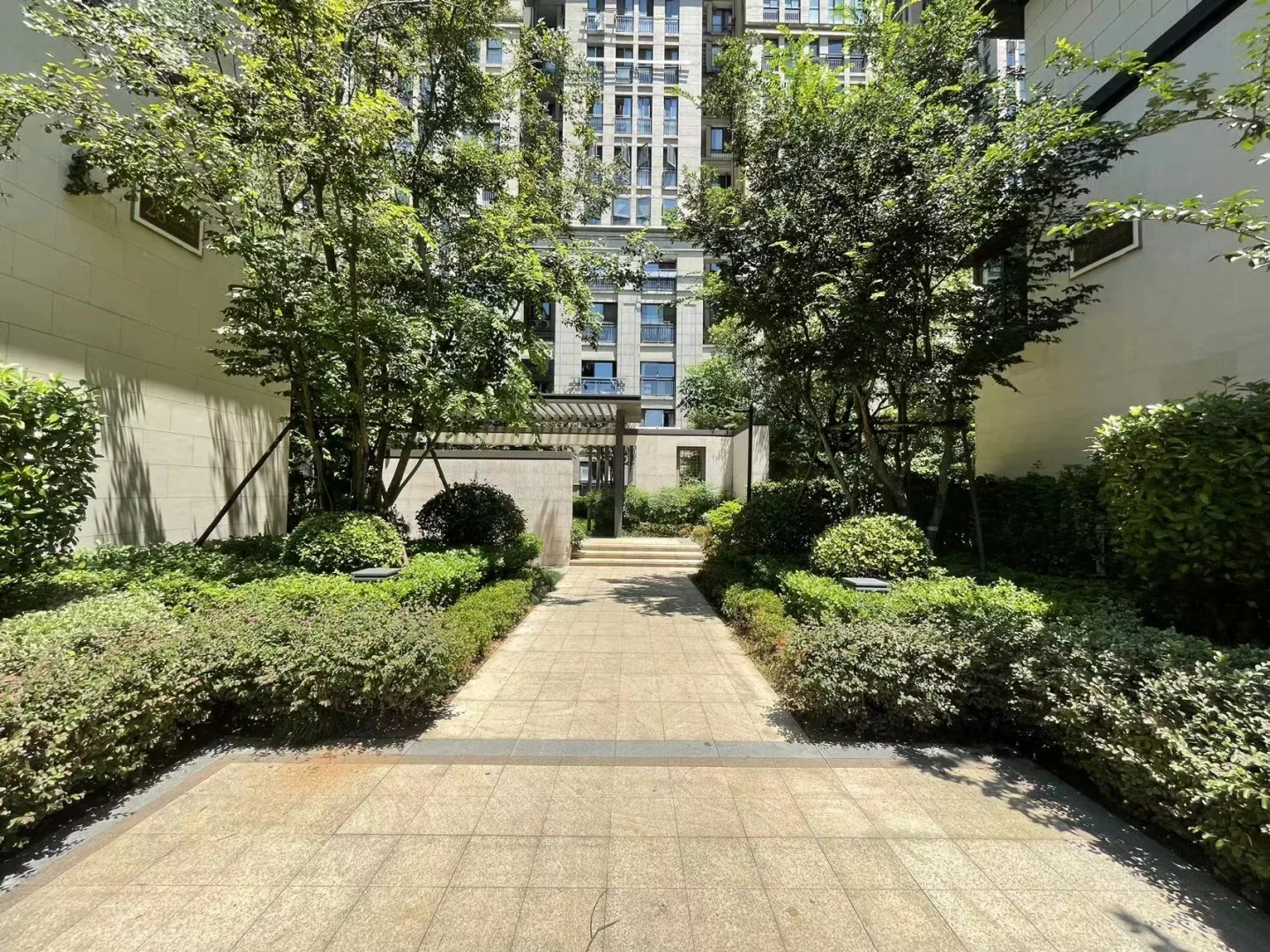 Glorious Garden - Photo 12