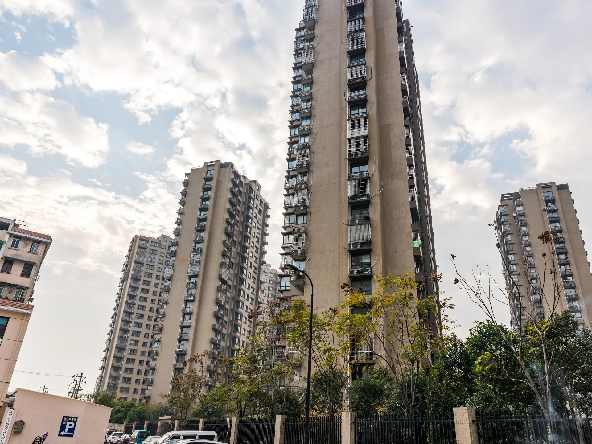 Riverview Garden No.1 - Photo 15