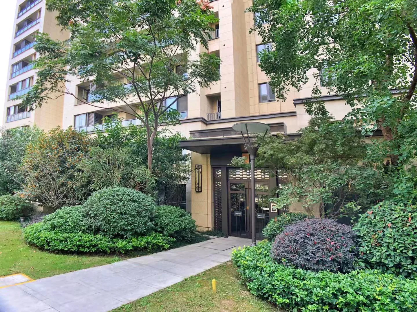 R&F No.10 Garden - Photo 3