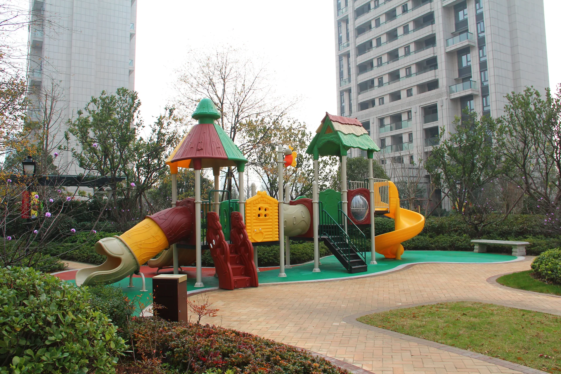 Universal World - Photo 20