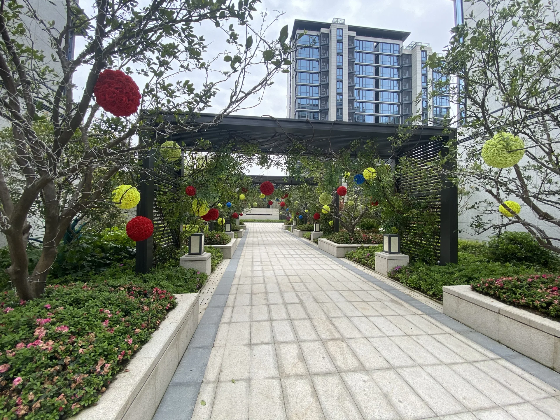 Lakeward Scenery - Photo 6