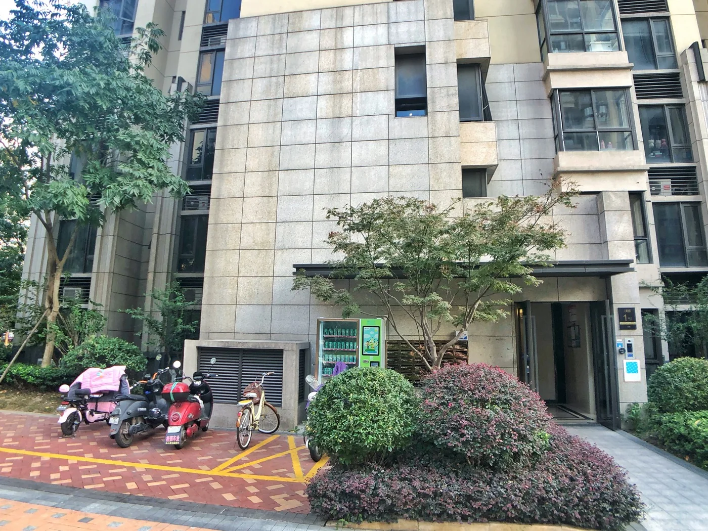 Hopson Apex Court - Photo 2