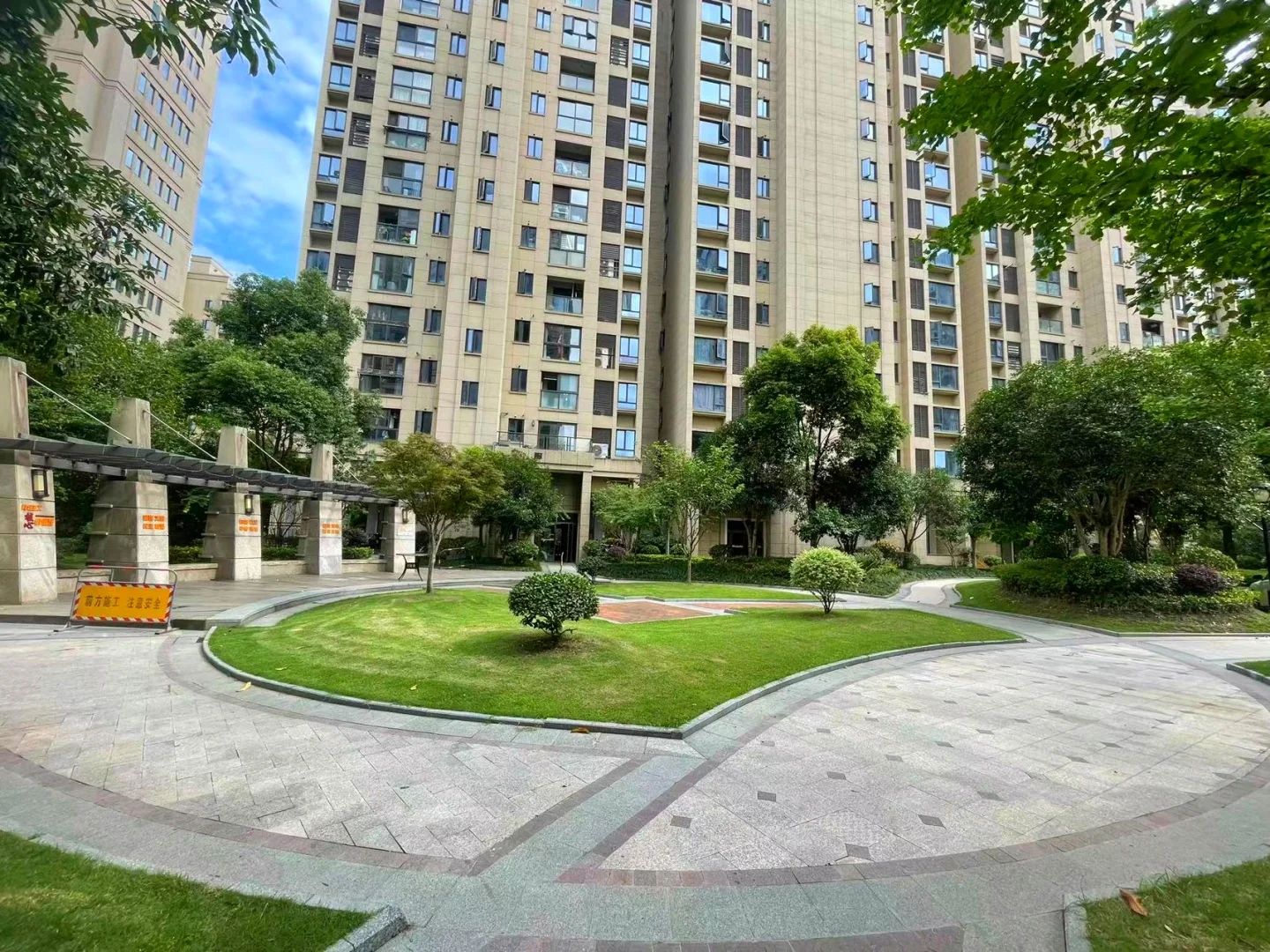 Future Mansion - Photo 27