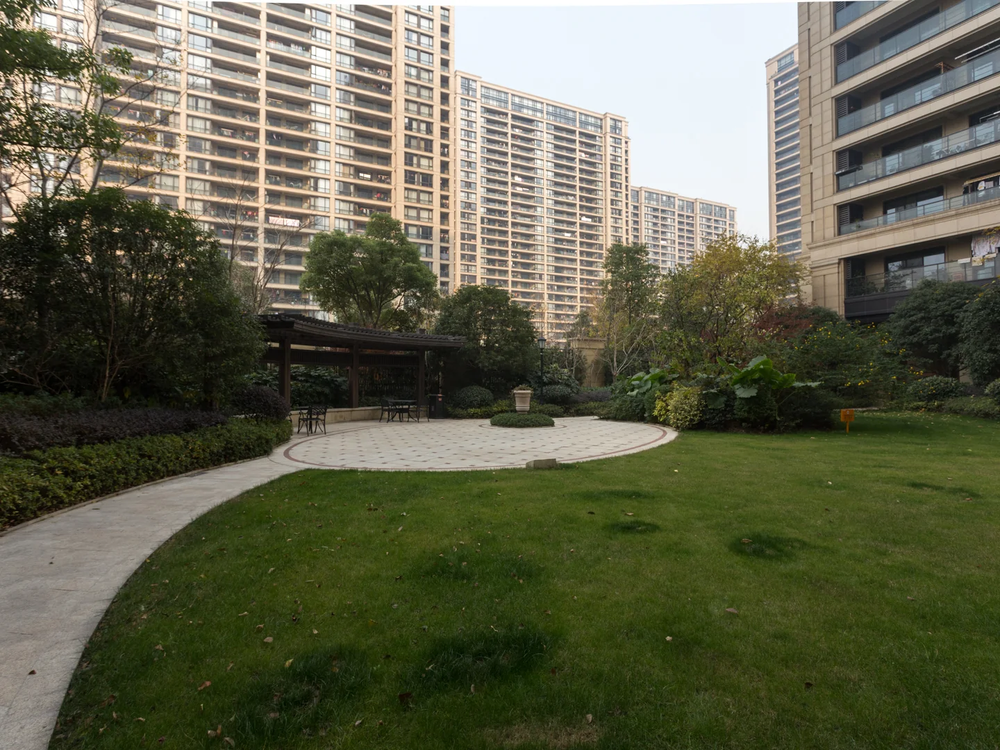 Green town - Photo 8