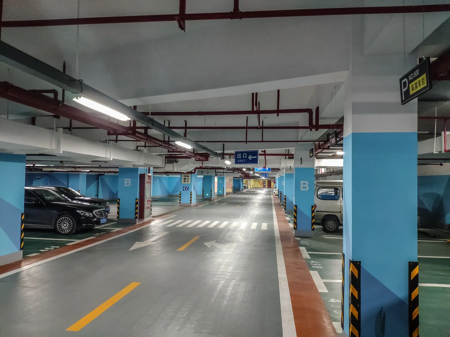 Spruce Manor - Photo 10