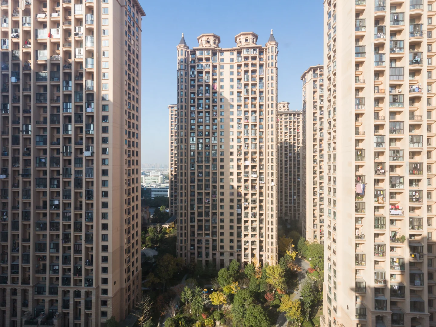 Radiant Clear Villa - Photo 1