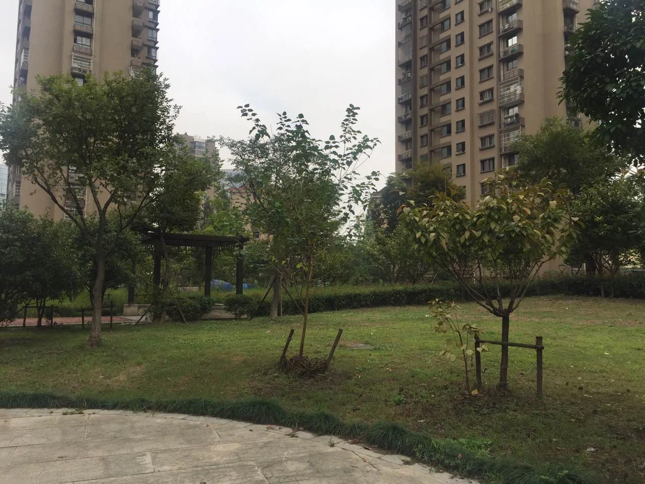 Riverview Garden No.1 - Photo 18