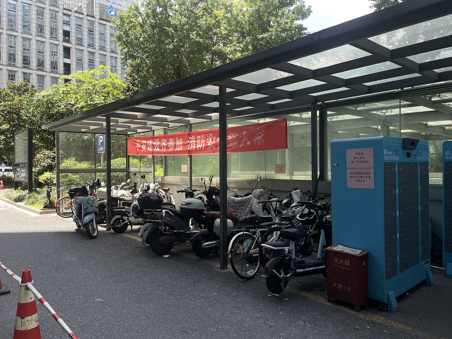 Qianlong Mansion - Photo 9