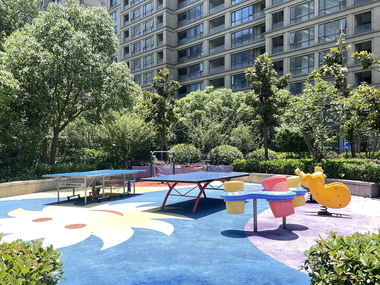 EastFloral Court - Photo 7