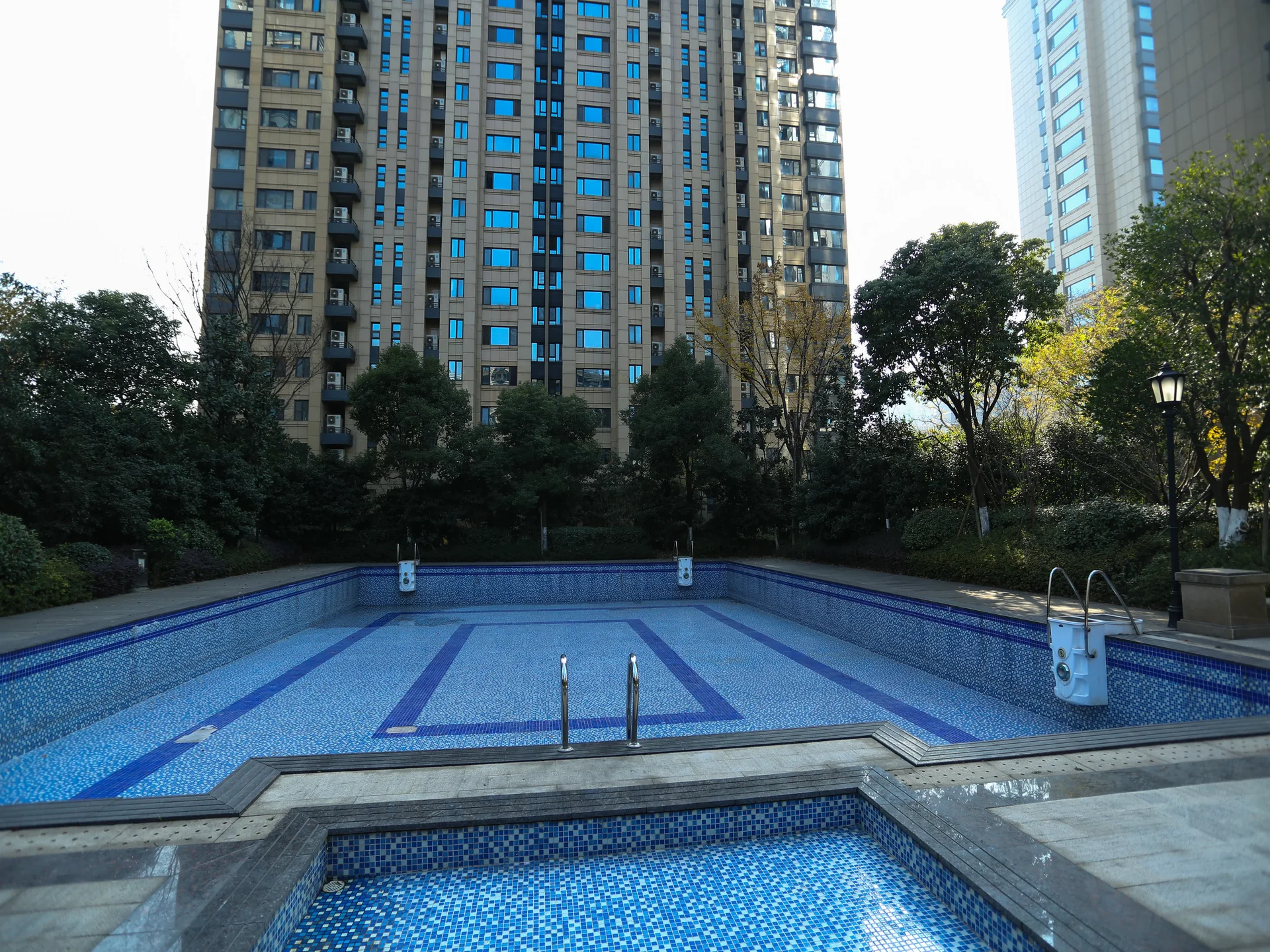 Secluded Residence - Photo 17