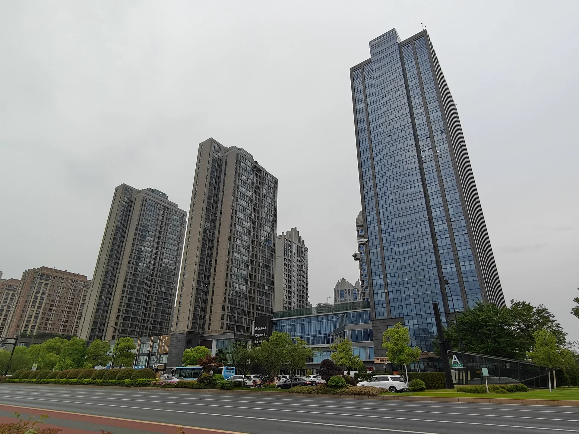 Huarui Center - Photo 1