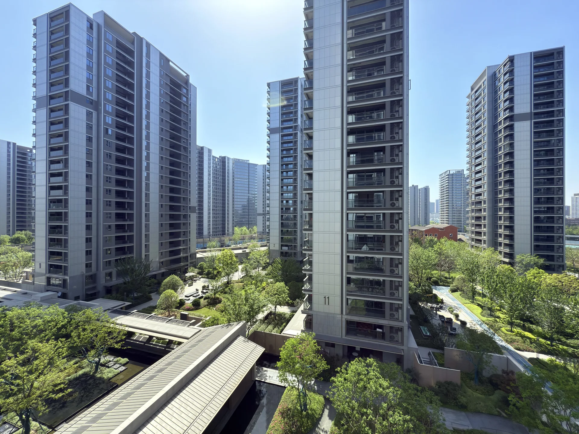 Central Crossing I - Photo 3