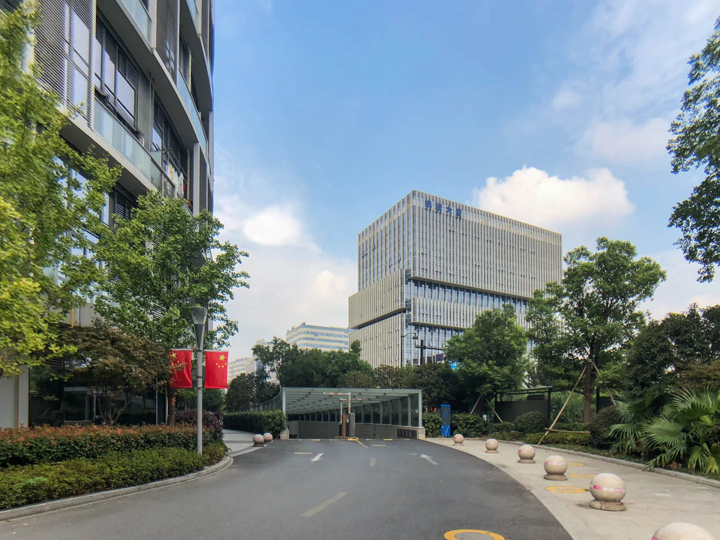 World Glory Royal Manor - Photo 8