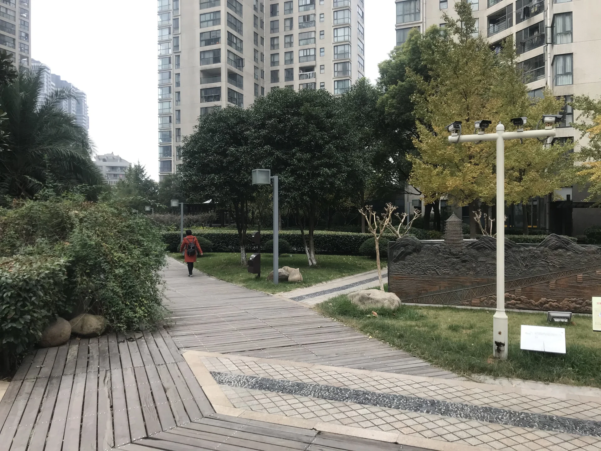 Rainbow city - Photo 21