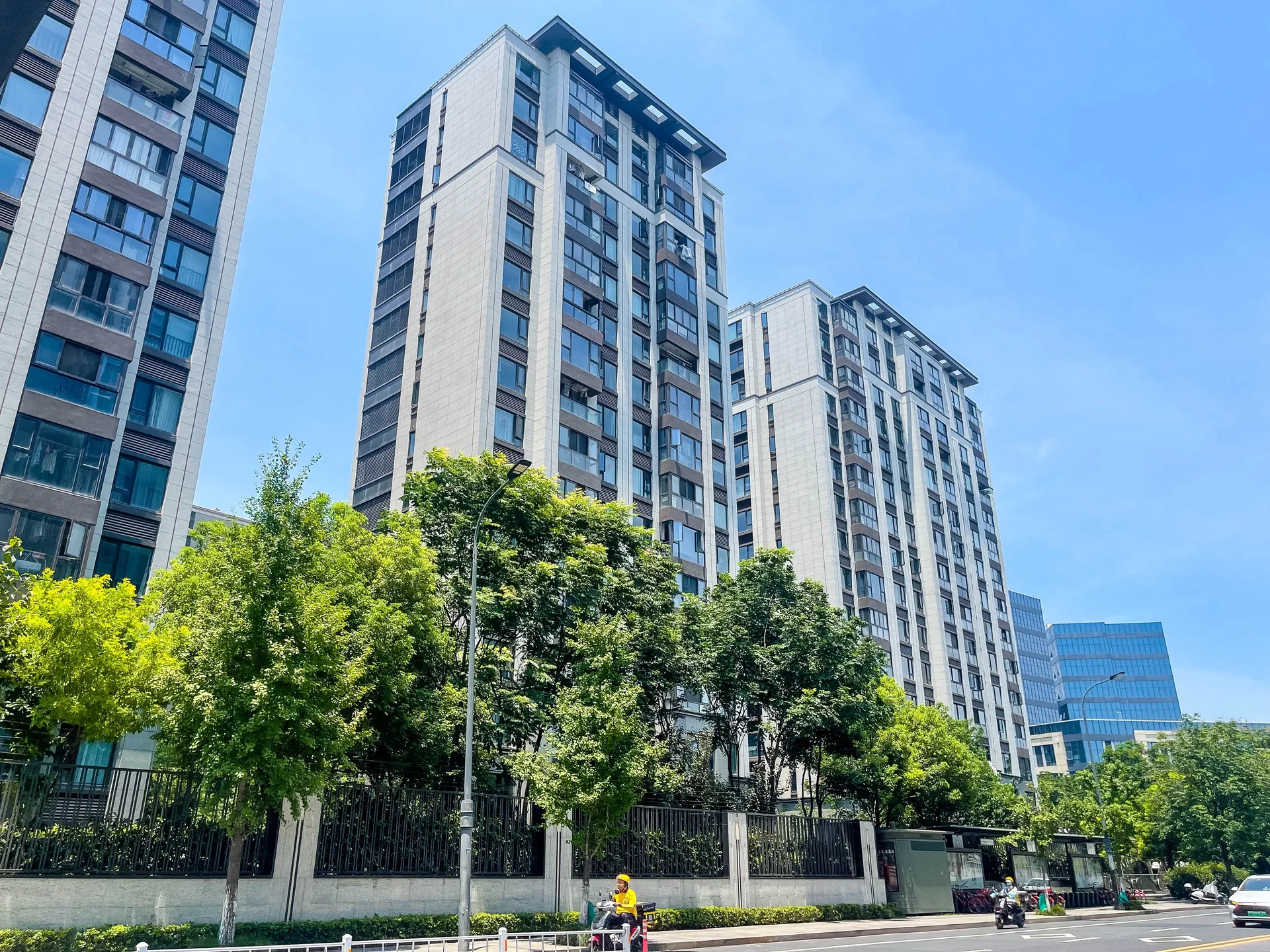 Metropolis Mansion - Photo 4