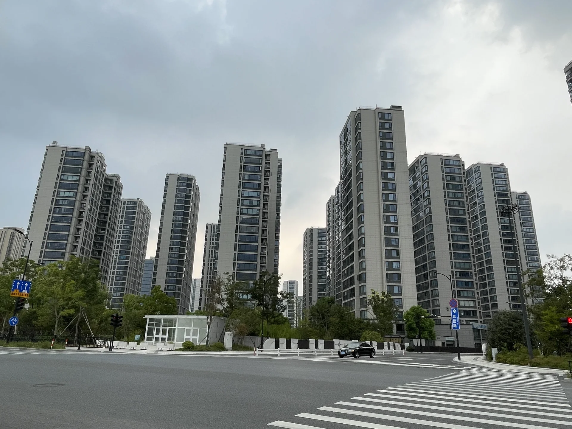 Yuerong Bay West - Photo 1