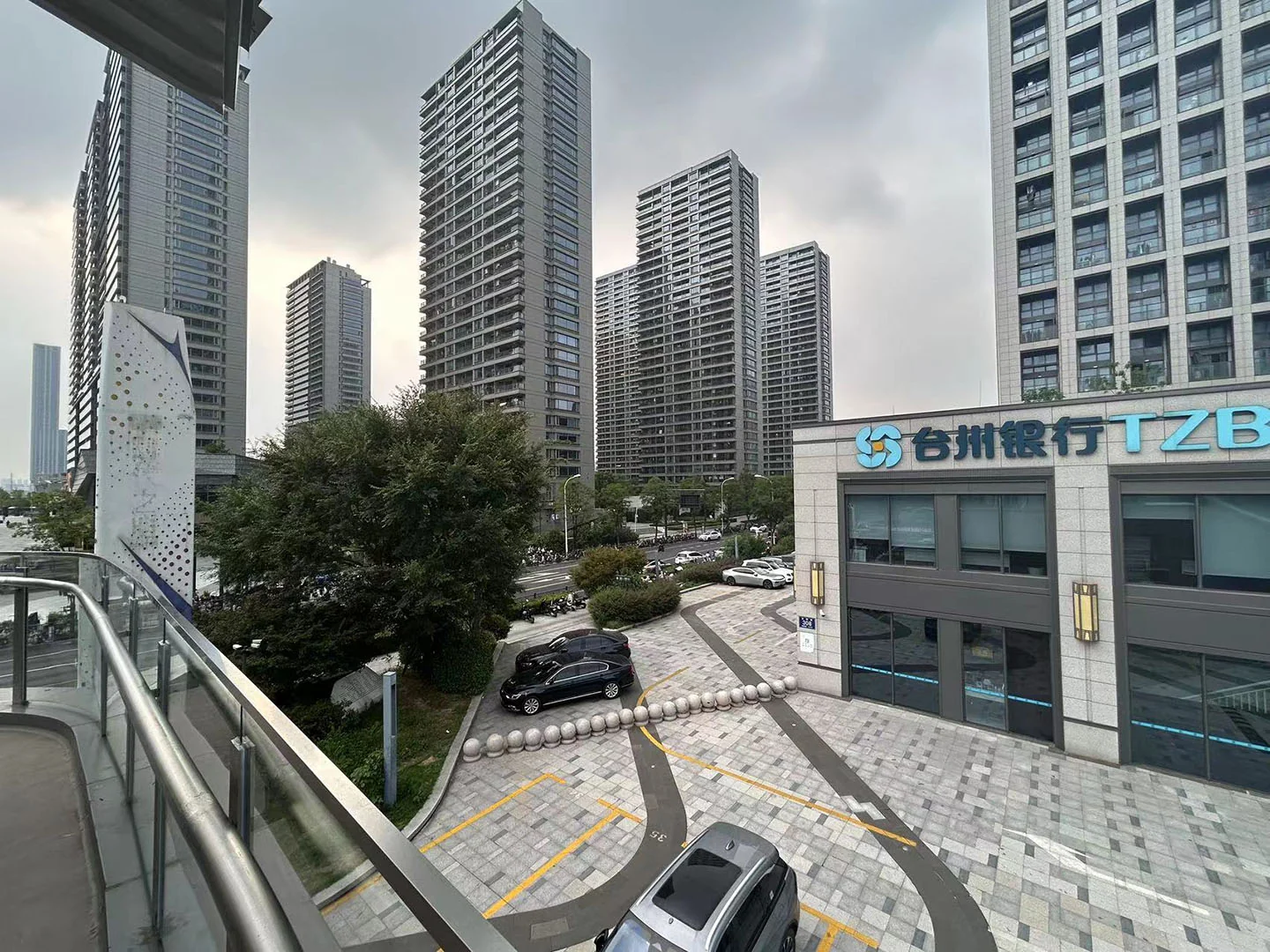 Poly Skyline Court - Photo 2