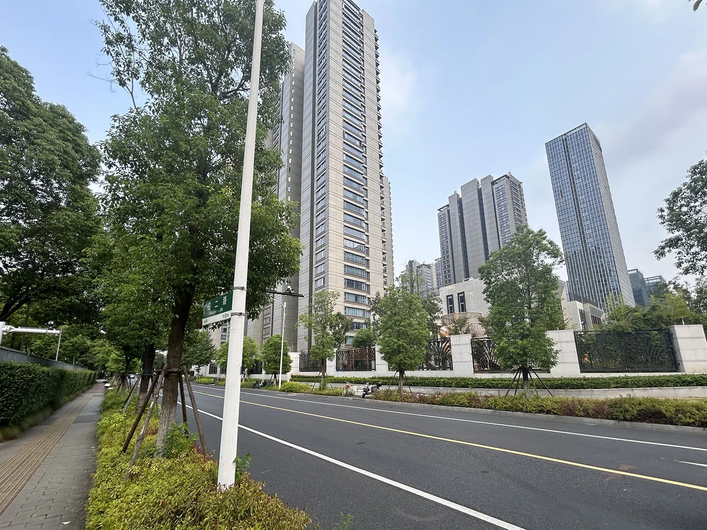 Poly Skyline Court - Photo 5