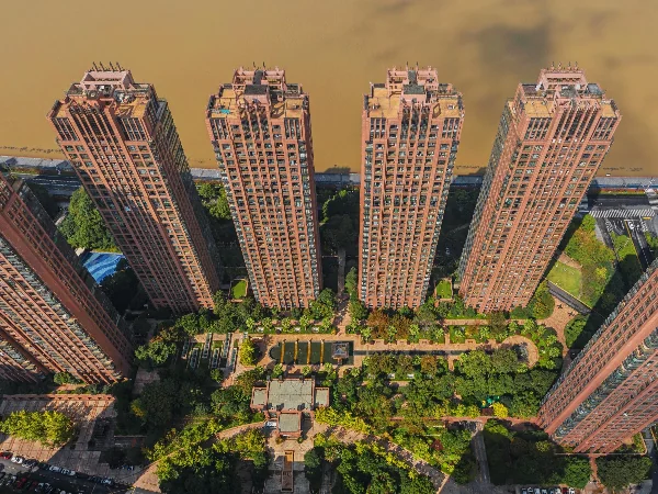 Rainbow Luxury - Photo 1