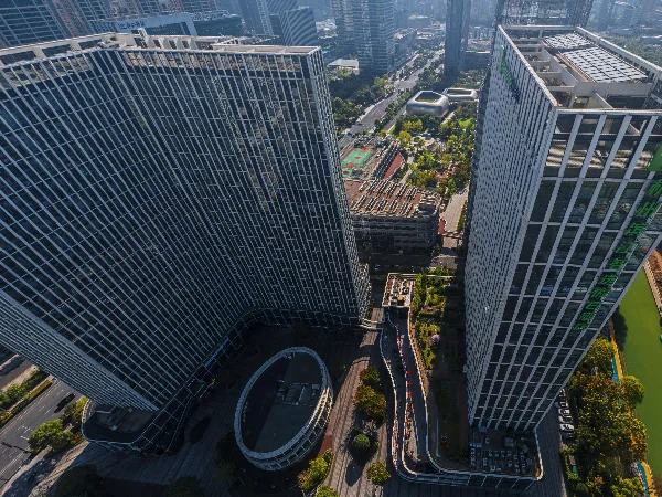 The New Edge - Photo 1