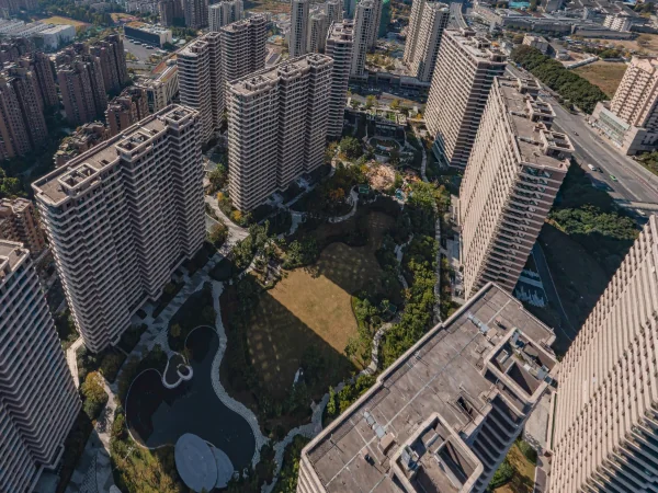 Metropolis Forest - Photo 1