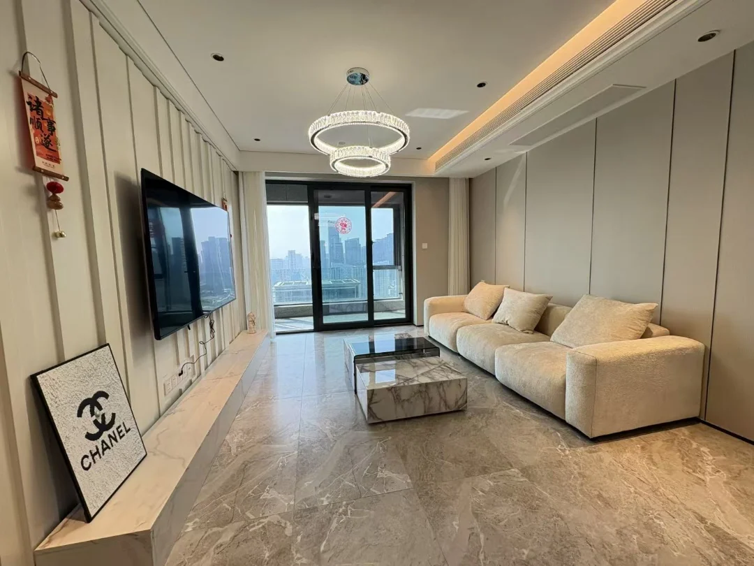 Laurel Oriental  III