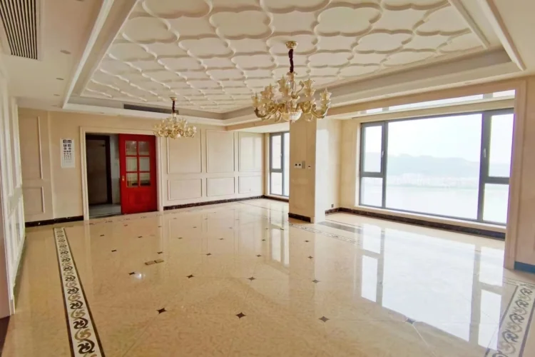 Qiantang Royal